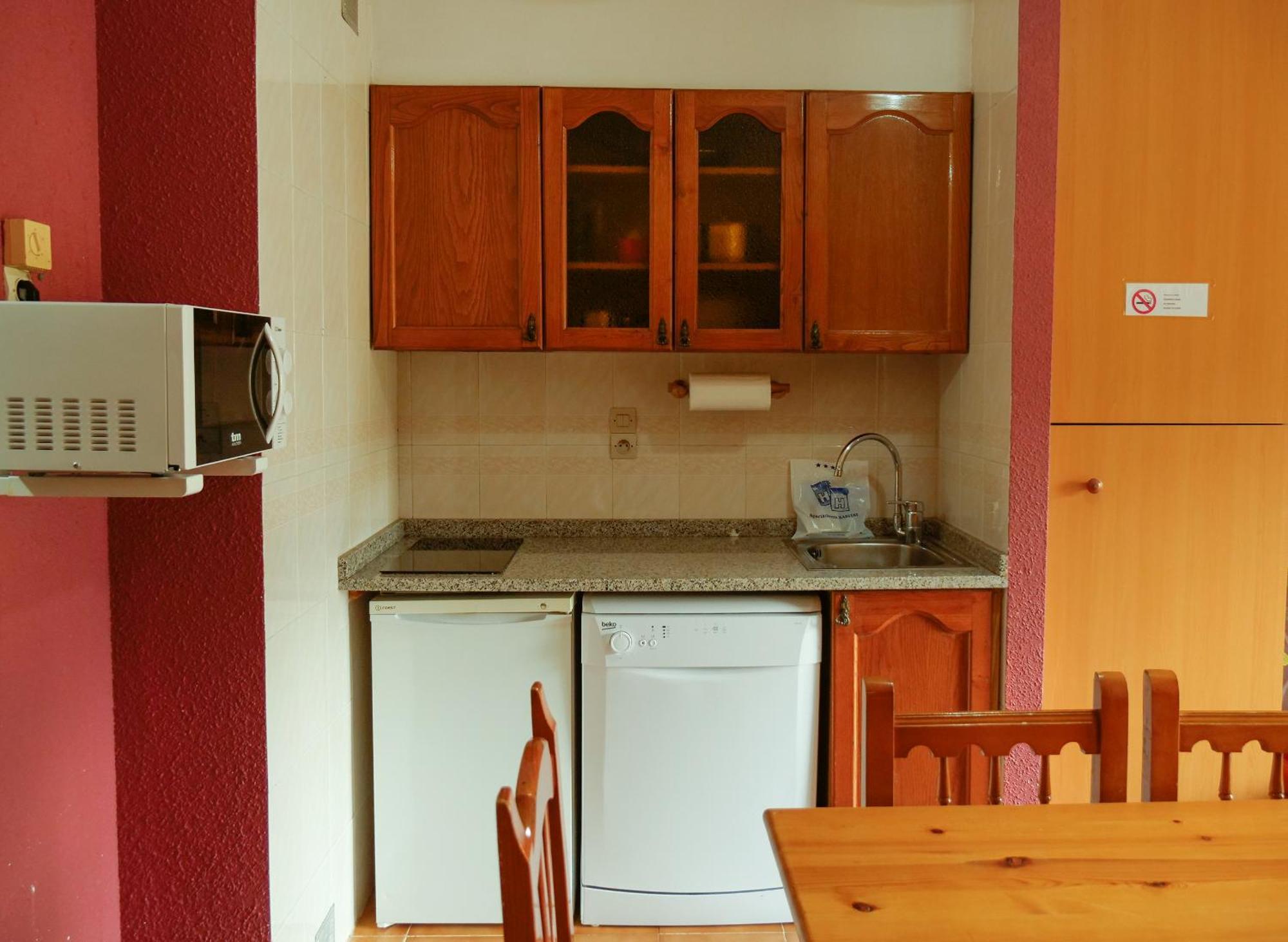 Kione Deusol Apartment Incles Room photo